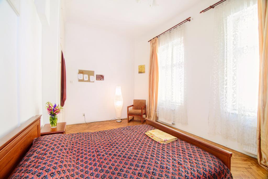 Coffee Home Hostel Львов Номер фото