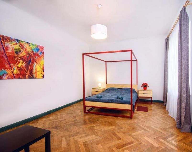 Coffee Home Hostel Львов Экстерьер фото