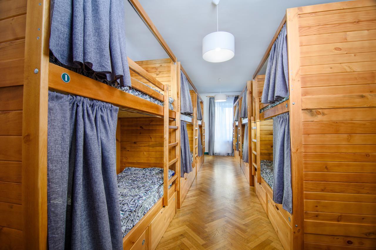Coffee Home Hostel Львов Экстерьер фото