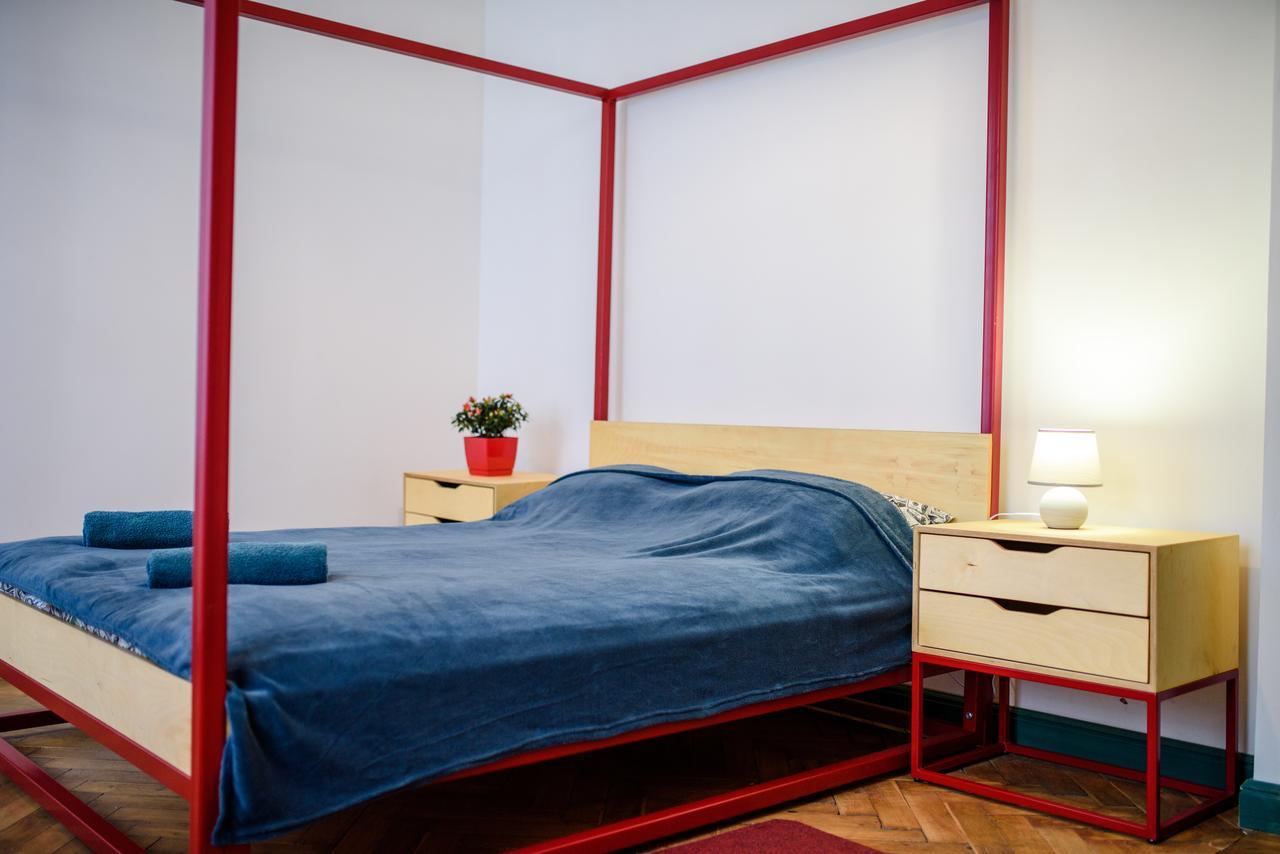 Coffee Home Hostel Львов Экстерьер фото