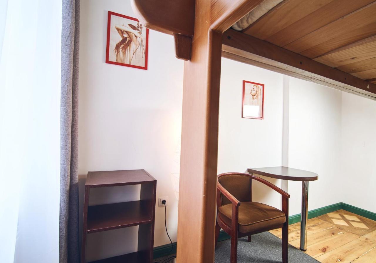 Coffee Home Hostel Львов Экстерьер фото